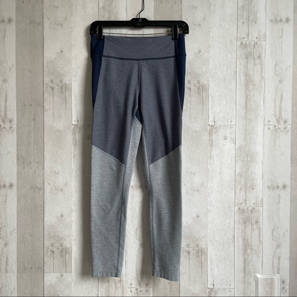 Outdoor Voices Tri Colorblock  blue grey size medium
